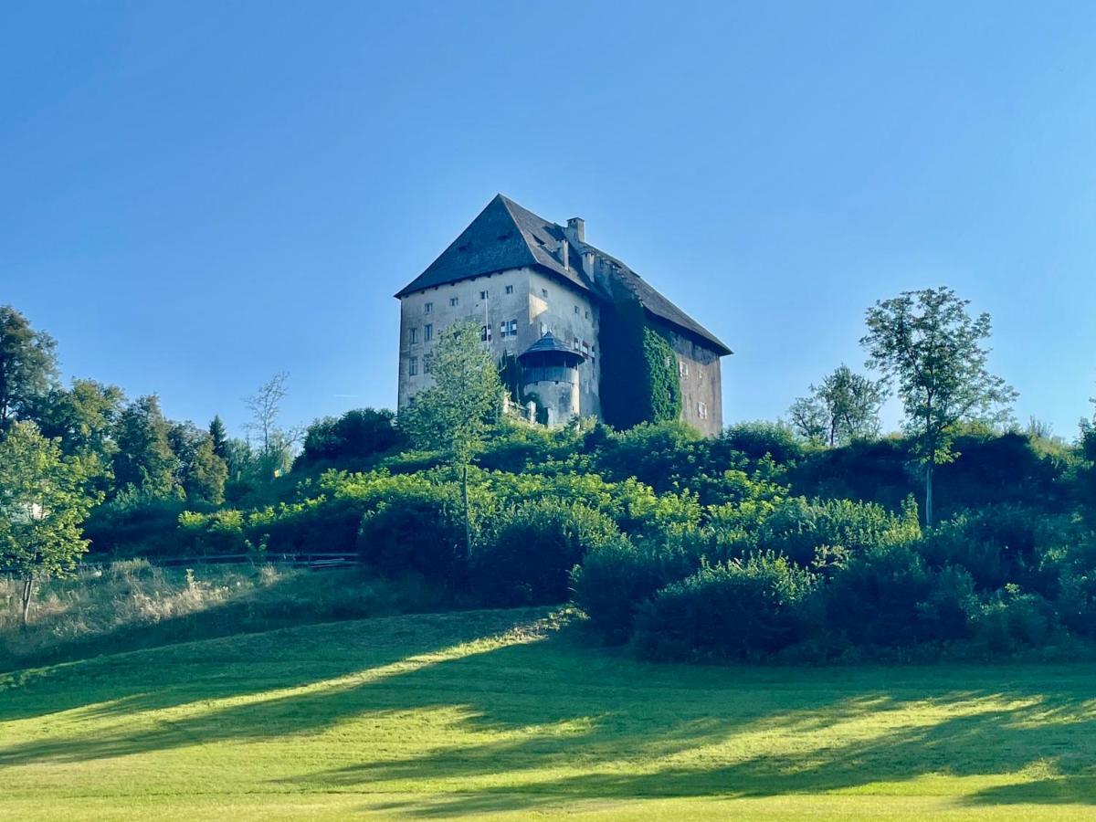 Schloss Moosburg Gaestehaus 外观 照片
