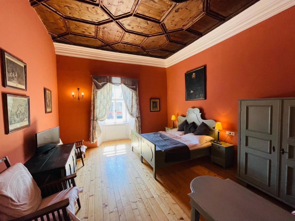Schloss Moosburg Gaestehaus 外观 照片