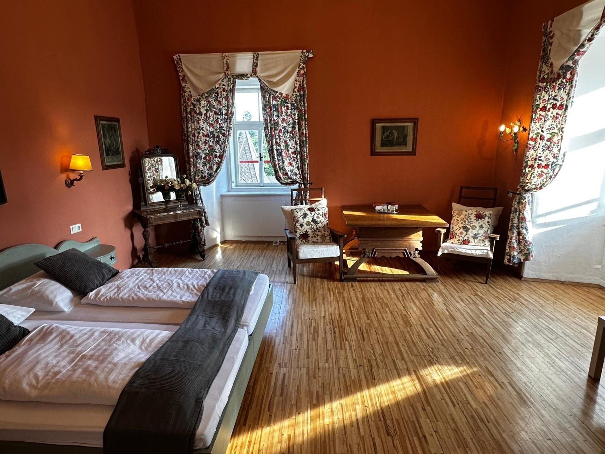 Schloss Moosburg Gaestehaus 外观 照片
